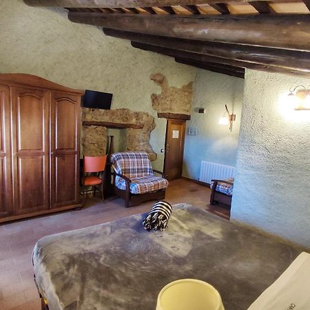 Masia Can Felip B&B Llinars del Valles Exterior foto
