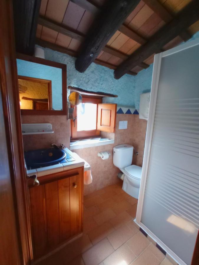 Masia Can Felip B&B Llinars del Valles Exterior foto